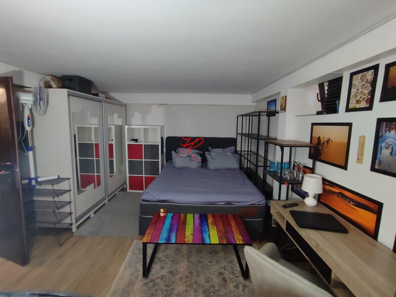 Mosilor, inchiriere garsoniera in bloc mic.